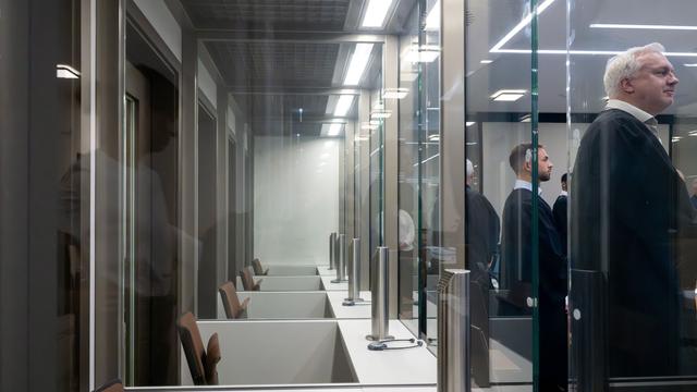 Kriminalität: Angriff am Humboldt Forum: Prozess gegen sieben Angeklagte
