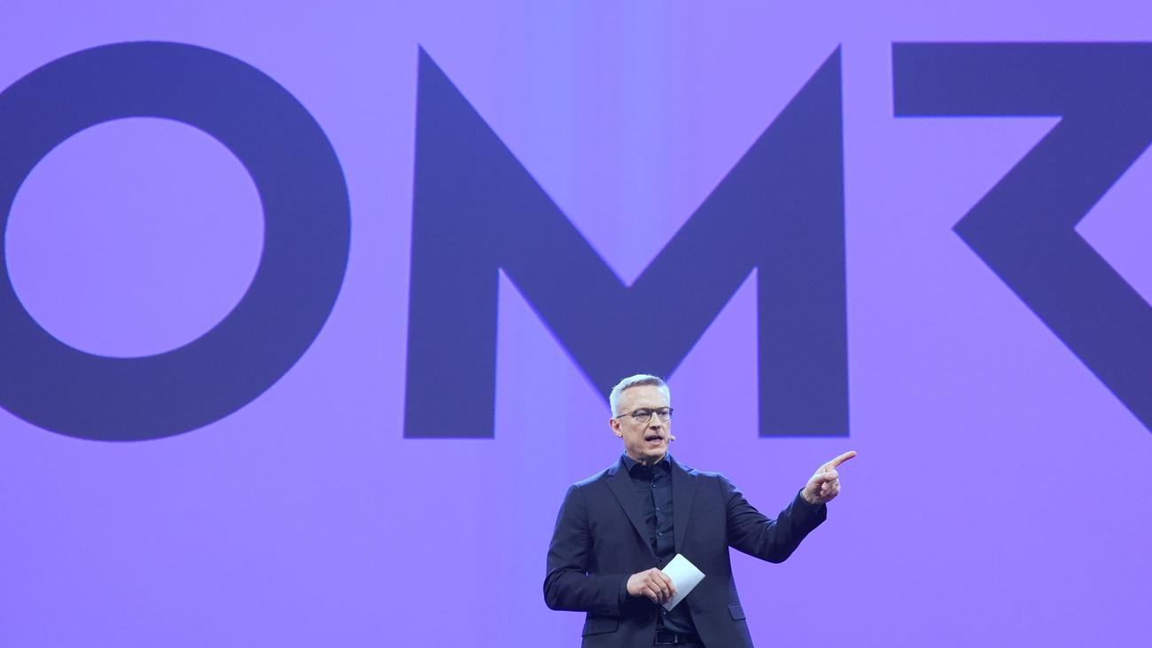 Branchentreff der Digitalszene: Digitalminister: «KI ist auch eine Chance für ein Comeback»