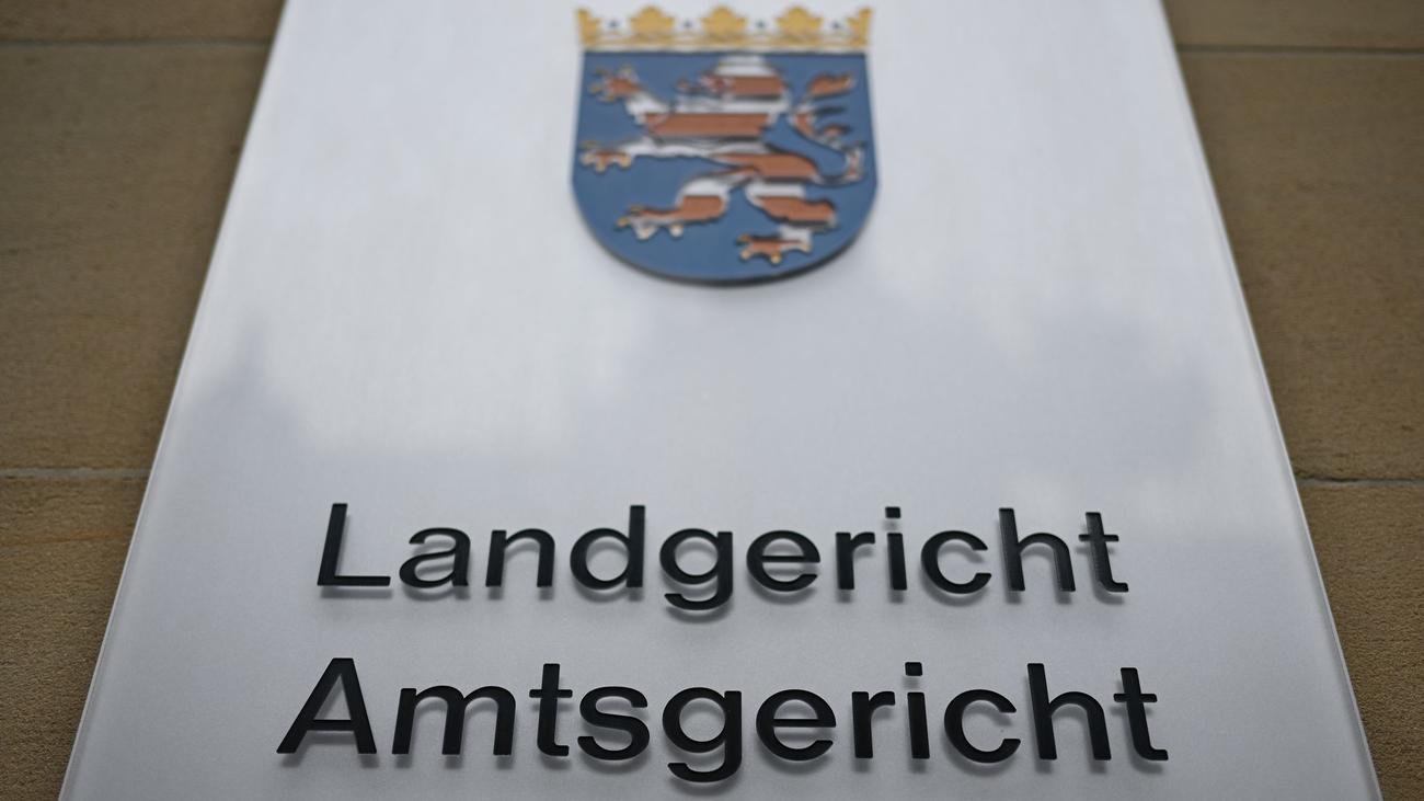 Mordprozess: Frau und Sohn erstickt - Lebenslang für 82-Jährigen
