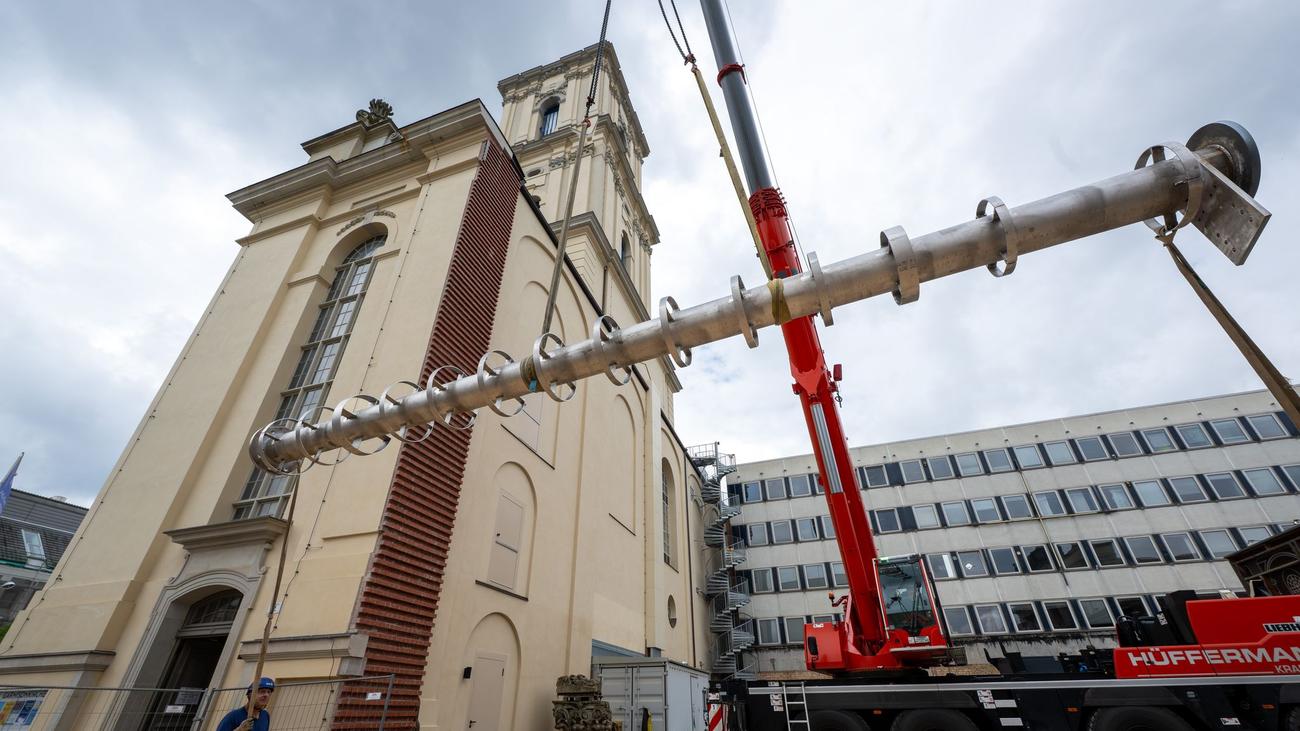 Wiederaufbau der Militärkirche: Garnisonkirche bekommt tonnenschwere Säulen für Turmhaube