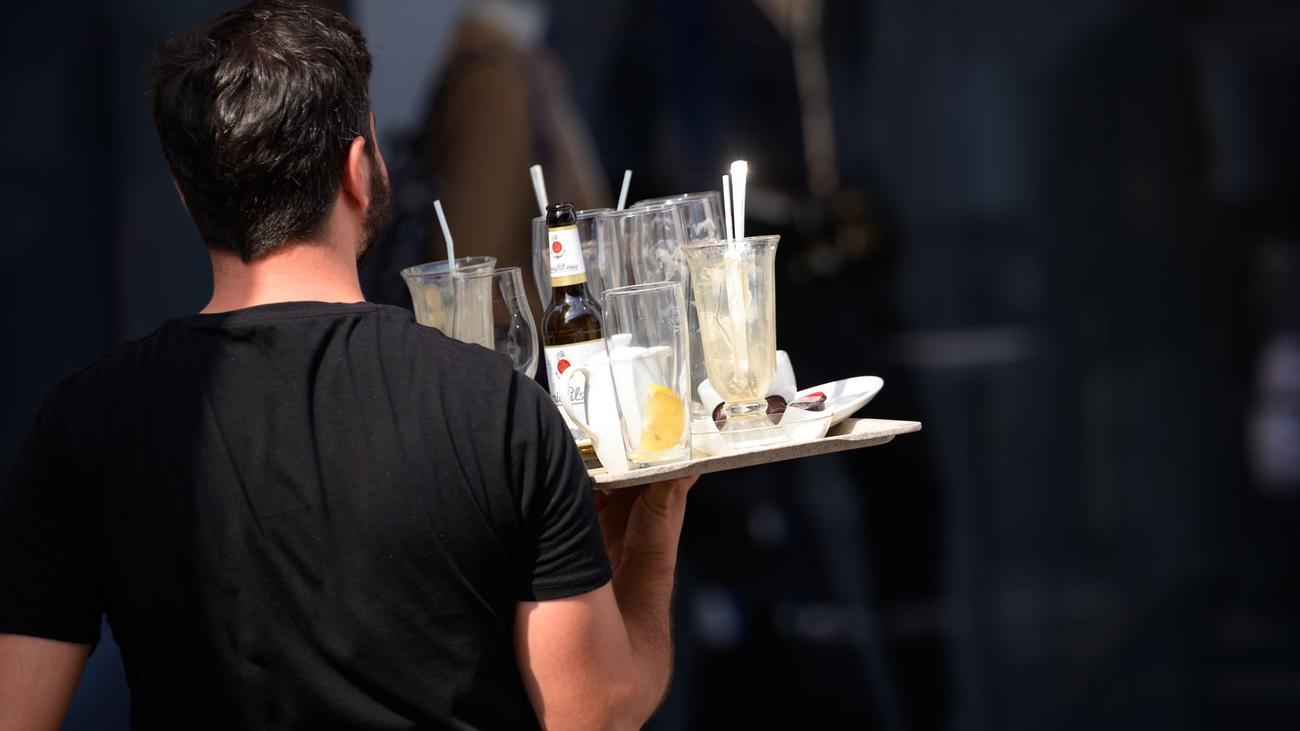 Arbeit: Gewerkschaft droht mit Rekordstreiks in Hotels und Gastro