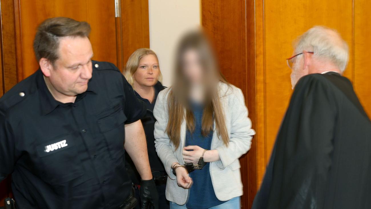 Leiche im Wald: Mädchen im Wald ermordet - Lebenslange Haft für Erzieherin
