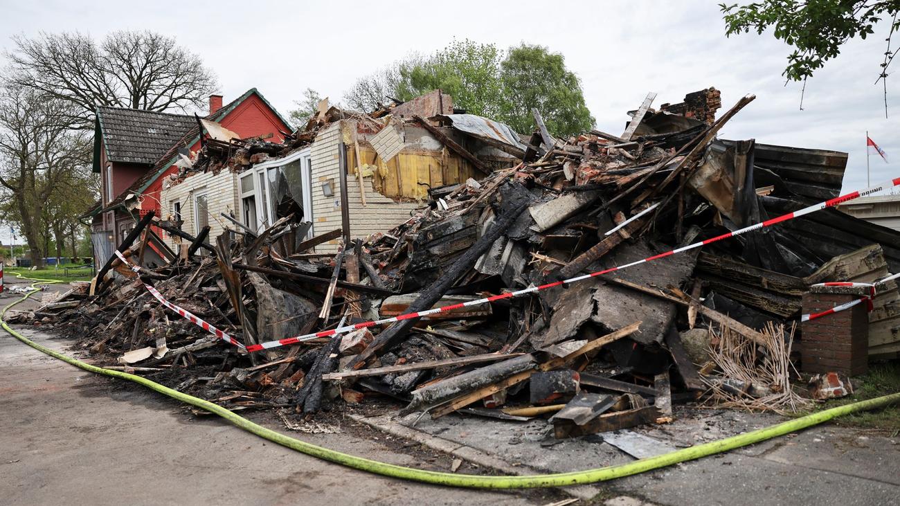 Sechstes Feuer seit Januar: Brandserie in Kudensee: Angst und Verunsicherung im Dorf