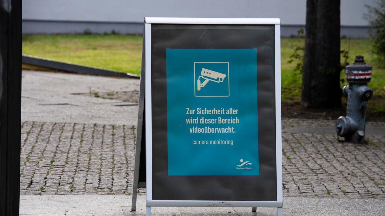 Sicherheit in Bädern: Gericht: Kameras und Ausweiskontrollen in Bädern rechtmäßig