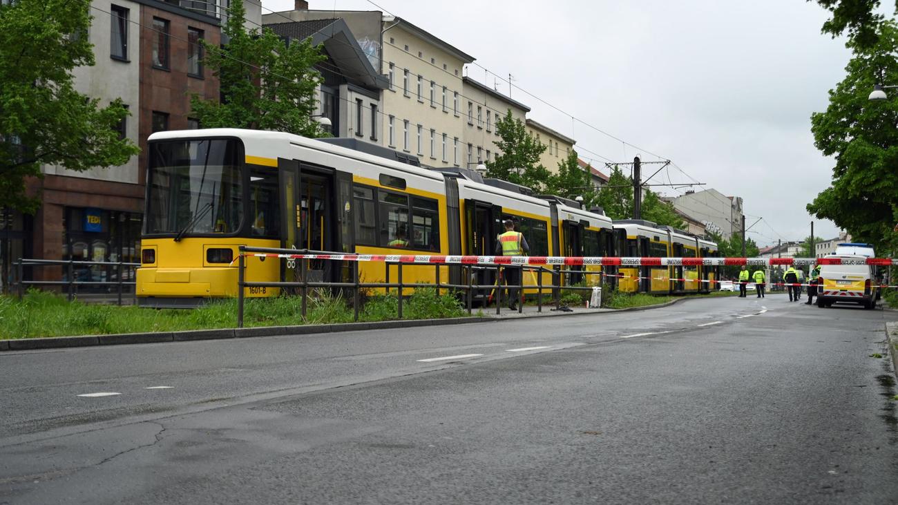 Unfälle: Kind von Straßenbahn angefahren - lebensgefährlich verletzt