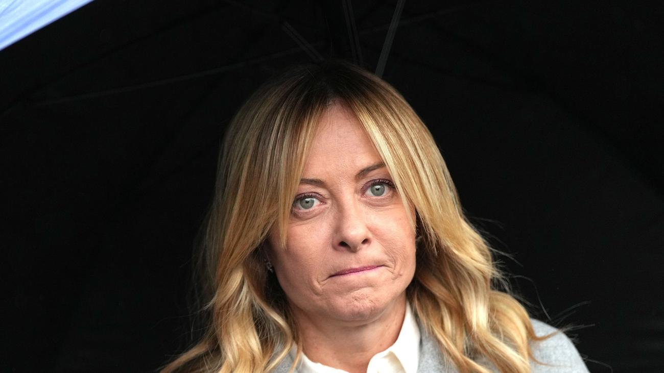 Internet: Meloni wehrt sich mit KI-Bild gegen Deepfakes