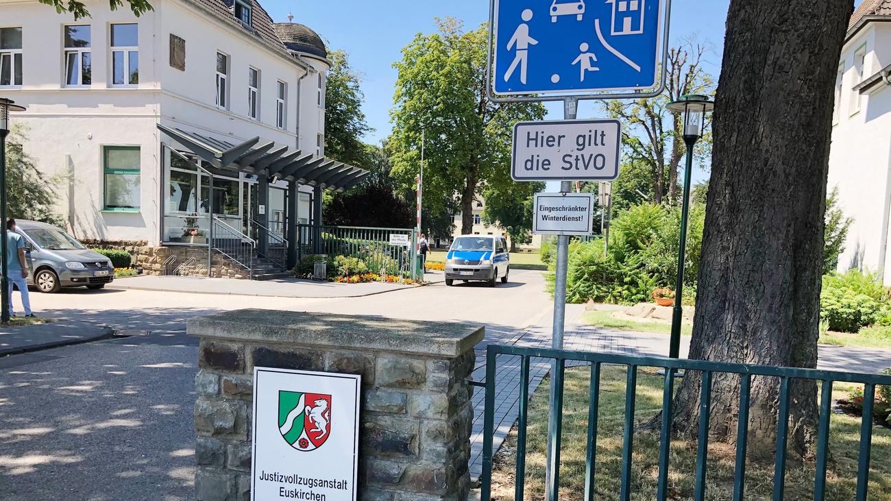 Bestechung in JVA: Polizei durchsucht JVA Euskirchen wegen Bestechungsverdachts