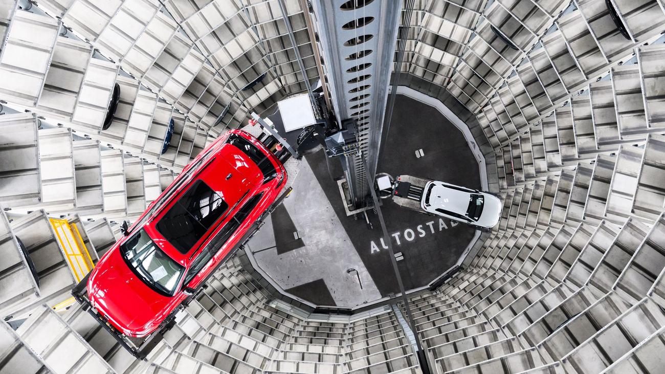 Autoindustrie: VW warnt vor höheren Preisen wegen Iran-Krieg