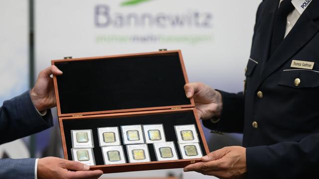 Beim Rasenmähen entdeckt: Bannewitzer Gold ist echt - Vereine erhalten 38.000 Euro