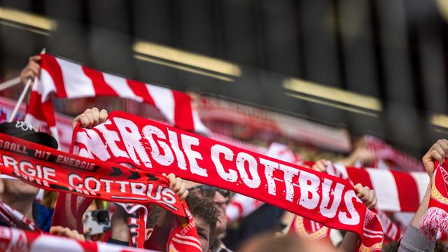 3. Fußball-Liga: Energie Cottbus: Woidke und die Lausitz hoffen auf Aufstieg