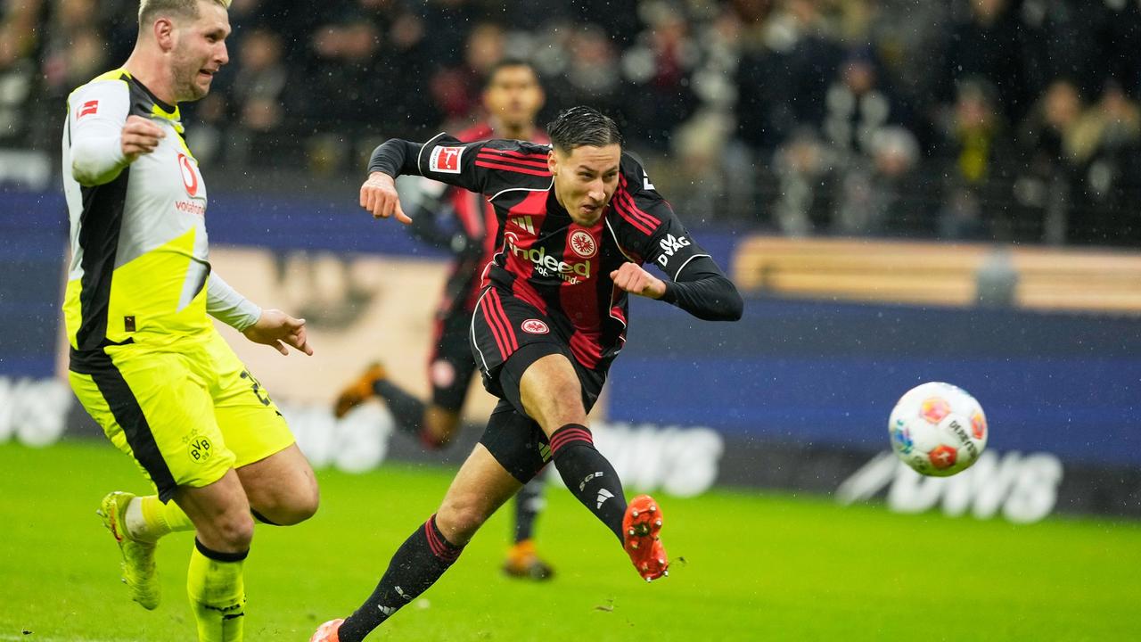 Fußball-Bundesliga: Frankfurt und Riera in Dortmund unter Druck