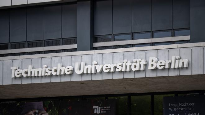 Bau-Mängel: Studierende und Mitarbeitende der TU Berlin stehen vor großen Unsicherheiten: Das Hauptgebäude wird bis auf Weiteres geschlossen. (Archivbild)