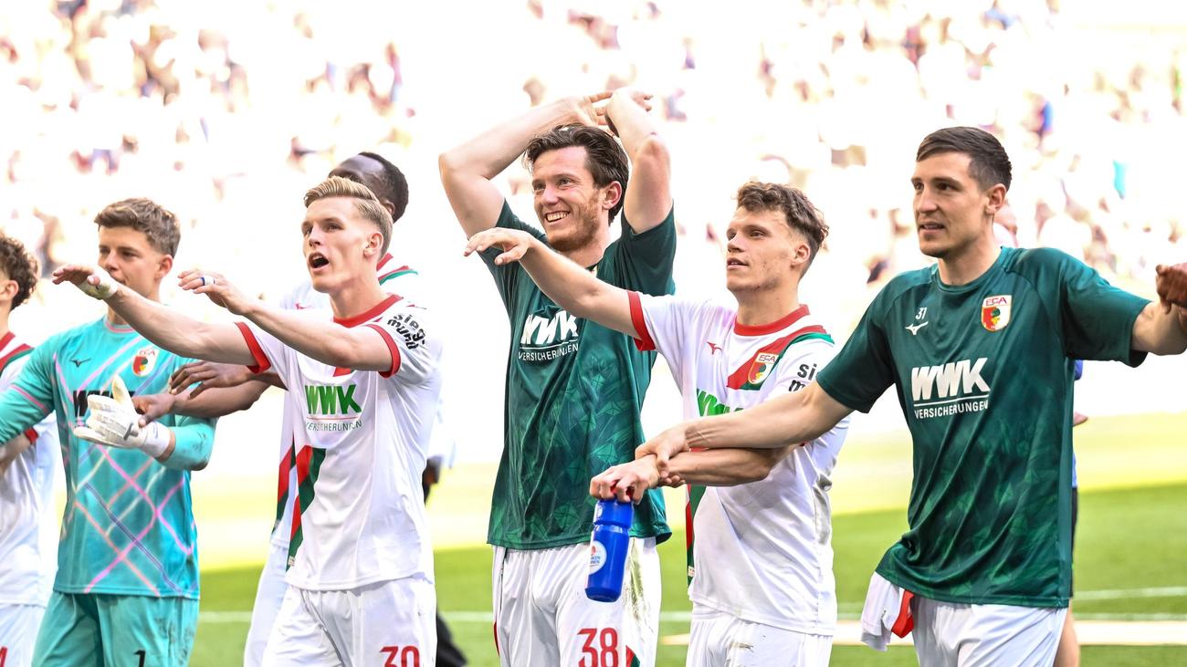 Fußball-Bundesliga: Europacup-Traum lebt: Augsburg schlägt schwache Gladbacher