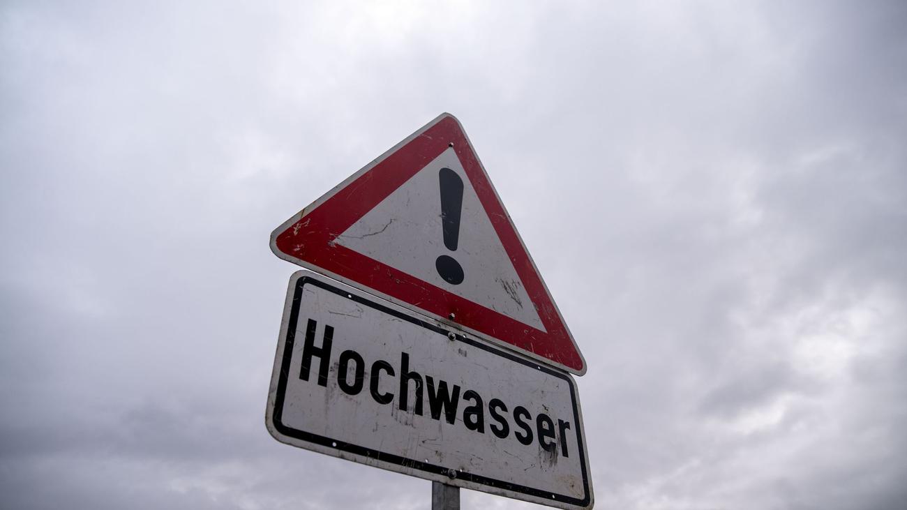 Unwettergefahr steigt: Auf Regen könnte an kleineren Gewässern Hochwasser folgen