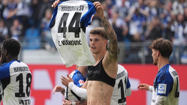 Fußball-Bundesliga: Europa-Quali muss noch warten: Freiburg verliert beim HSV