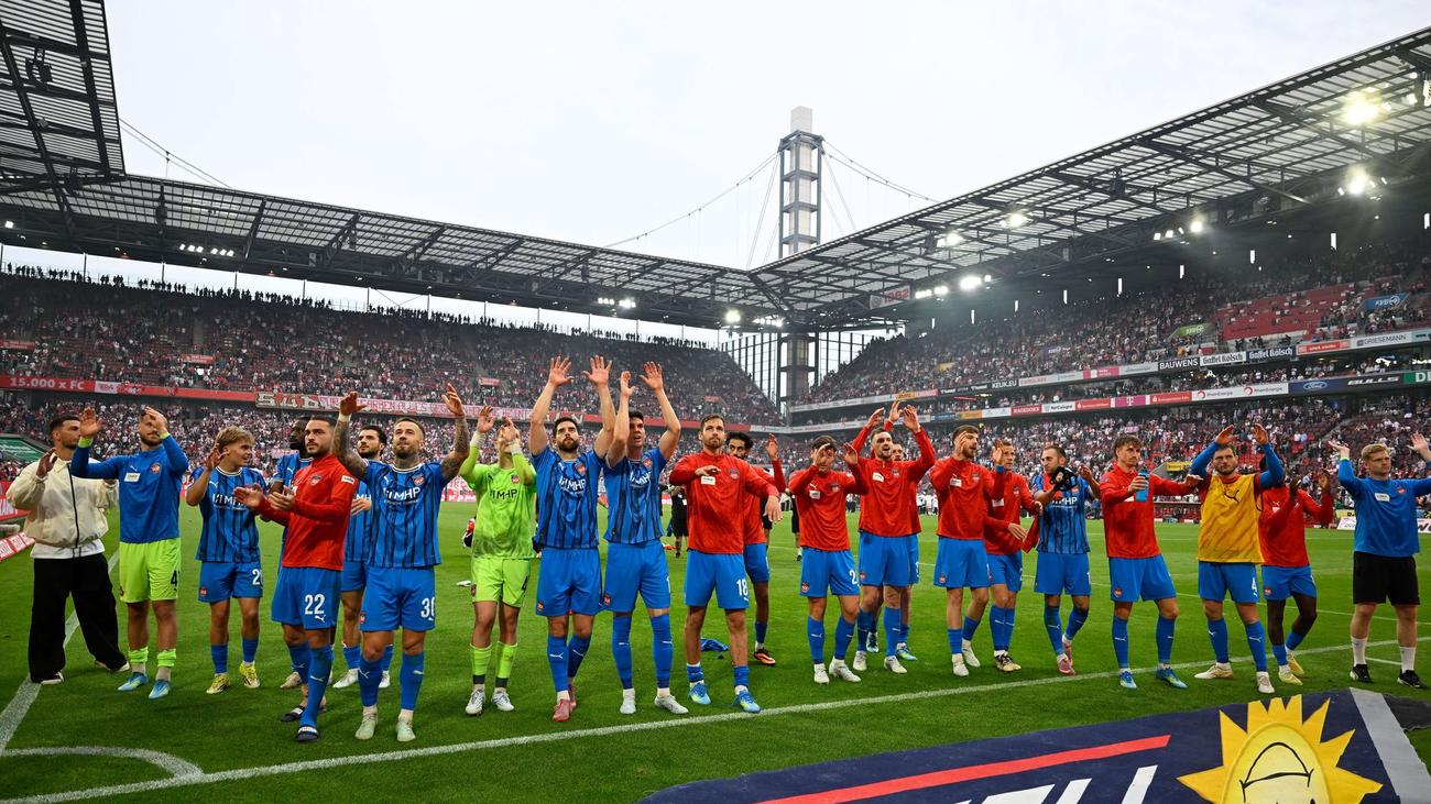 Fußball-Bundesliga: Heidenheims Hoffnung aufs Wunder lebt: 3:1-Sieg in Köln