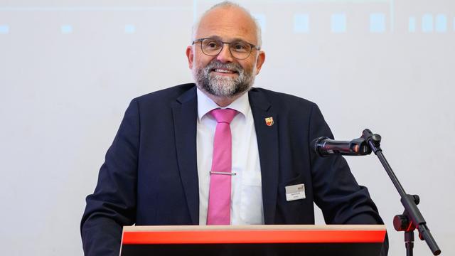 Landratswahl: SPD und AfD treten in Landrats-Stichwahl im Barnim an