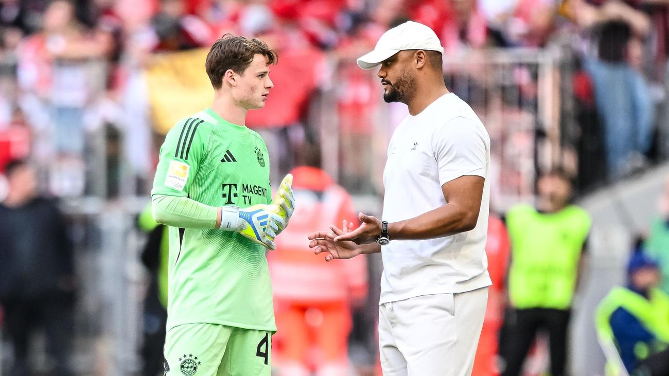 Torwart-Debatte: Urbigs WM-Bewerbung: Bayern-Torwart glänzt in Wolfsburg