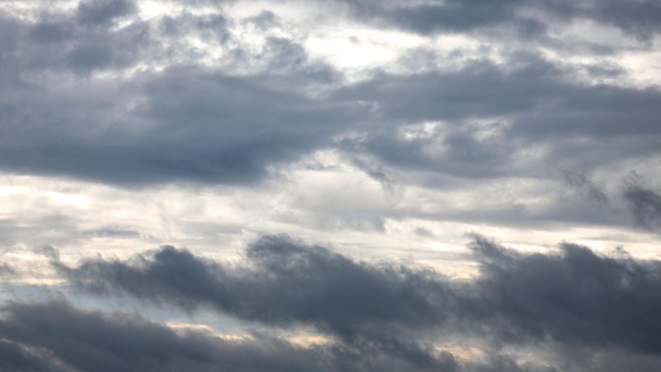 Regen und Gewitter: Regen macht sich breit in Nordrhein-Westfalen