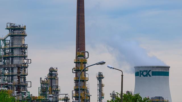 Bild: Zukunftssorgen um Raffinerie: Reiche: Bund verlängert Garantie für Raffinerie Schwedt