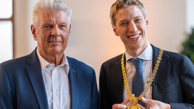 Bild: Münchner Oberbürgermeister: Reiter, die Amtskette und Überraschungen der Demokratie