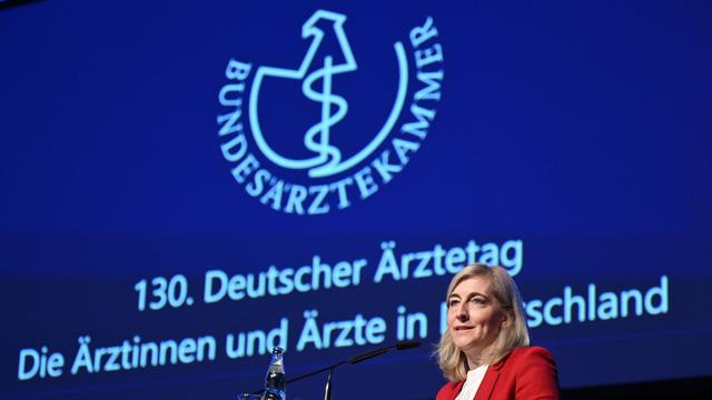 Gesundheitskosten: Ärztepräsident fordert Aufschub für Sparpaket