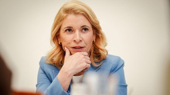 Bahnchefin Palla: Bahnchefin Palla: «Angebote machen wir künftig nur noch, wenn wir damit auch Geld verdienen.» (Archivbild)