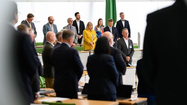 Sachsen: Landtag legt Gedenkminute für Gewaltopfer ein