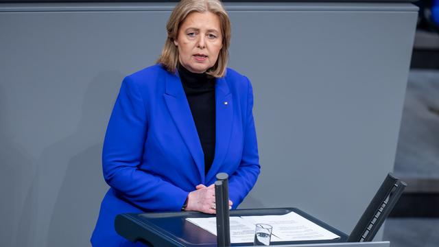 Hoffen auf Zeugenhinweise: Schmiererei am Büro von Bärbel Bas - Staatsschutz ermittelt