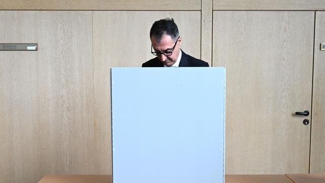 Ministerpräsidentenwahl: 19 Abgeordnete verweigern Özdemir die Gefolgschaft