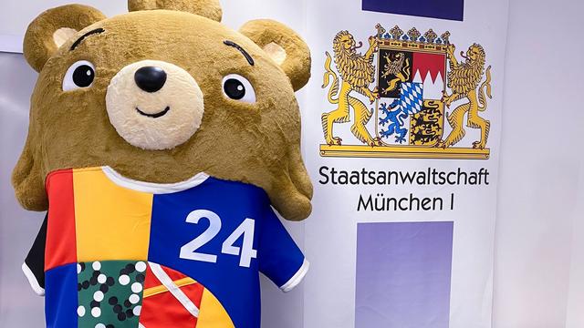 Fußball: Falsches Maskottchen beim EM-Eröffnungsspiel vor Gericht