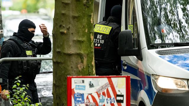 Organisierte Kriminalität: Großrazzia in Berlin - Polizei geht gegen Schusswaffen vor
