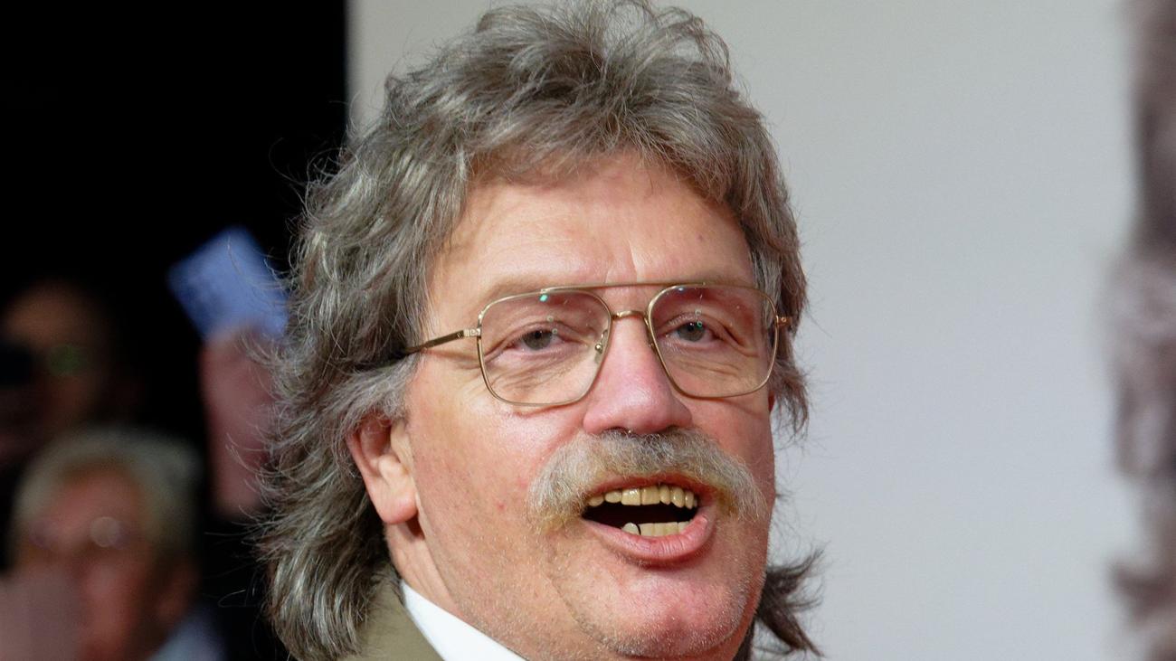 Neue Staffel von «LOL»: «LOL» samt Herrentäschchen: Nicht lachen mit Horst Schlämmer