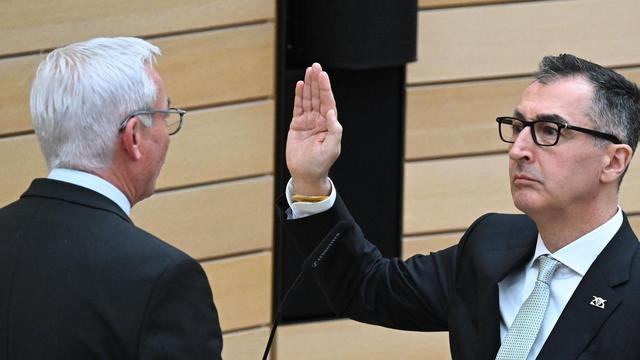 Grünen-Politiker hat Erfolg: Özdemirs Aufstieg: Vom Gastarbeiterkind zum Regierungschef