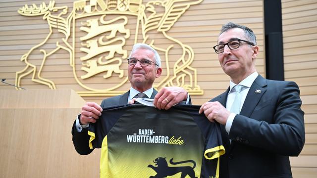 Noch vor der Wahlannahme: Warum Özdemir zum Einstand ein Lauftrikot geschenkt bekam