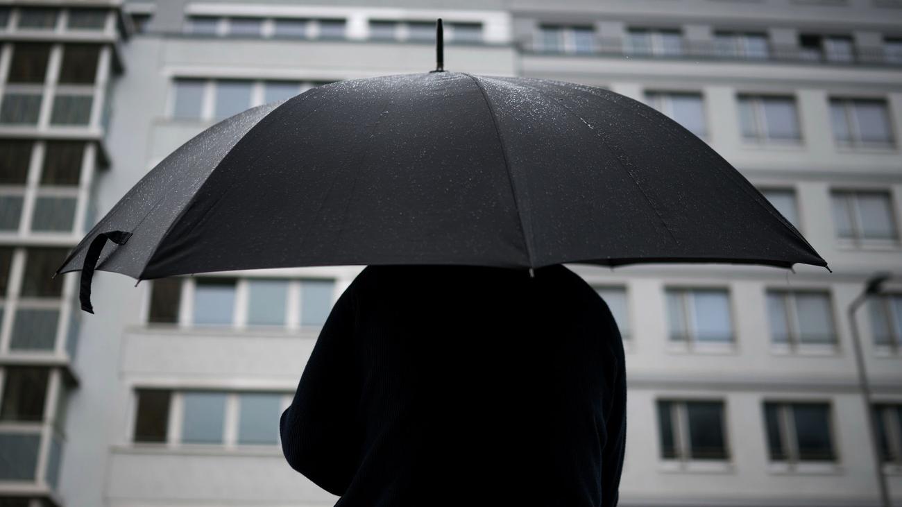 Wechselhaftes Wetter: Schauer und Gewitter trüben den Feiertag