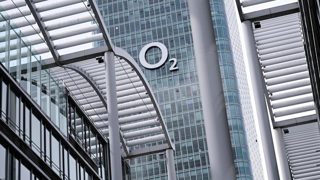 Handynetz-Betreiber: Verlust des Großkunden 1&1 zieht Mobilfunker O2 nach unten