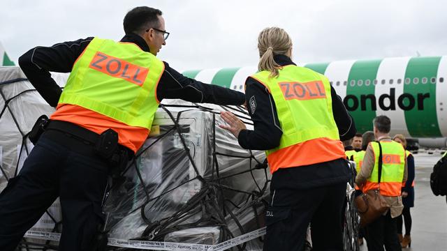 Illegale Einfuhren: Hauptzollamt Frankfurt findet fast 15 Tonnen Rauschgift