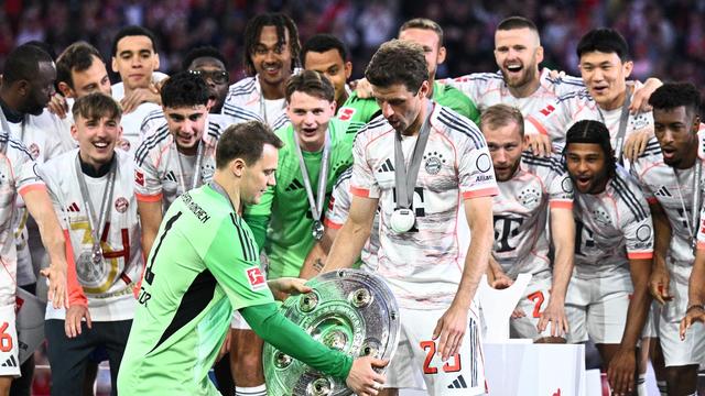 Fußball-Bundesliga: Meisterschale für den FC Bayern - Augsburg spielt um Europa