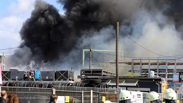 Ermittlungen laufen: Werkstatt und Vereinsheim sind nach Brand einsturzgefährdet