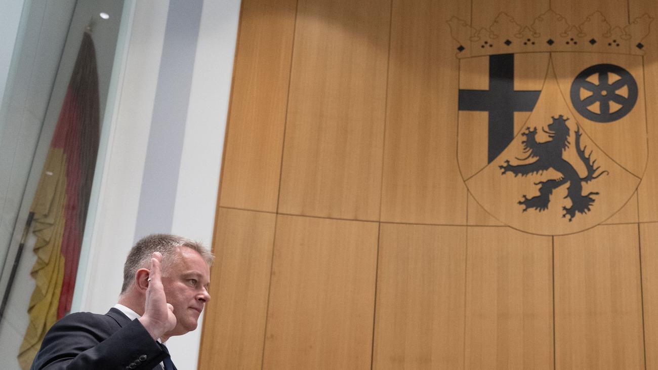 Ministerpräsidenten-Wahl: Schnieder will allen Rheinland-Pfälzern die Hand reichen