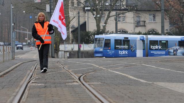 Öffentlicher Nahverkehr: Wie kommen Pendler in Darmstadt trotz Warnstreiks an?