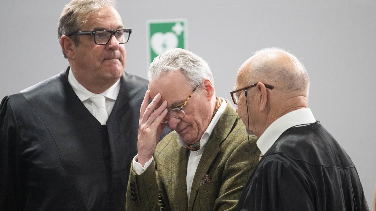 Gerichtsverhandlung: 2 Jahre, 100 Kartons: Warum dauert der Reuß-Prozess so lang?