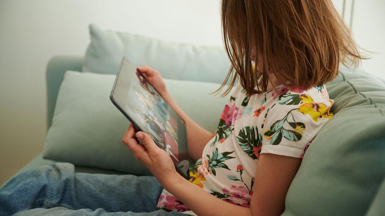 Gefahren im Netz: Mehr als 15.000 Verstöße gegen Jugendschutz im Netz gemeldet