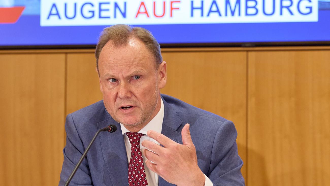 Extremismus: Verfassungsschutz: Mehr Rechtsextremisten in Hamburg