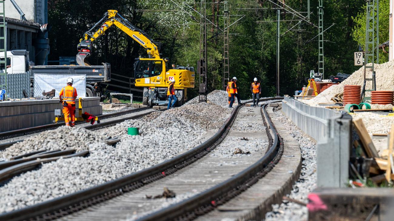 Verkehr: Bundestag billigt drei Bahnprojekte