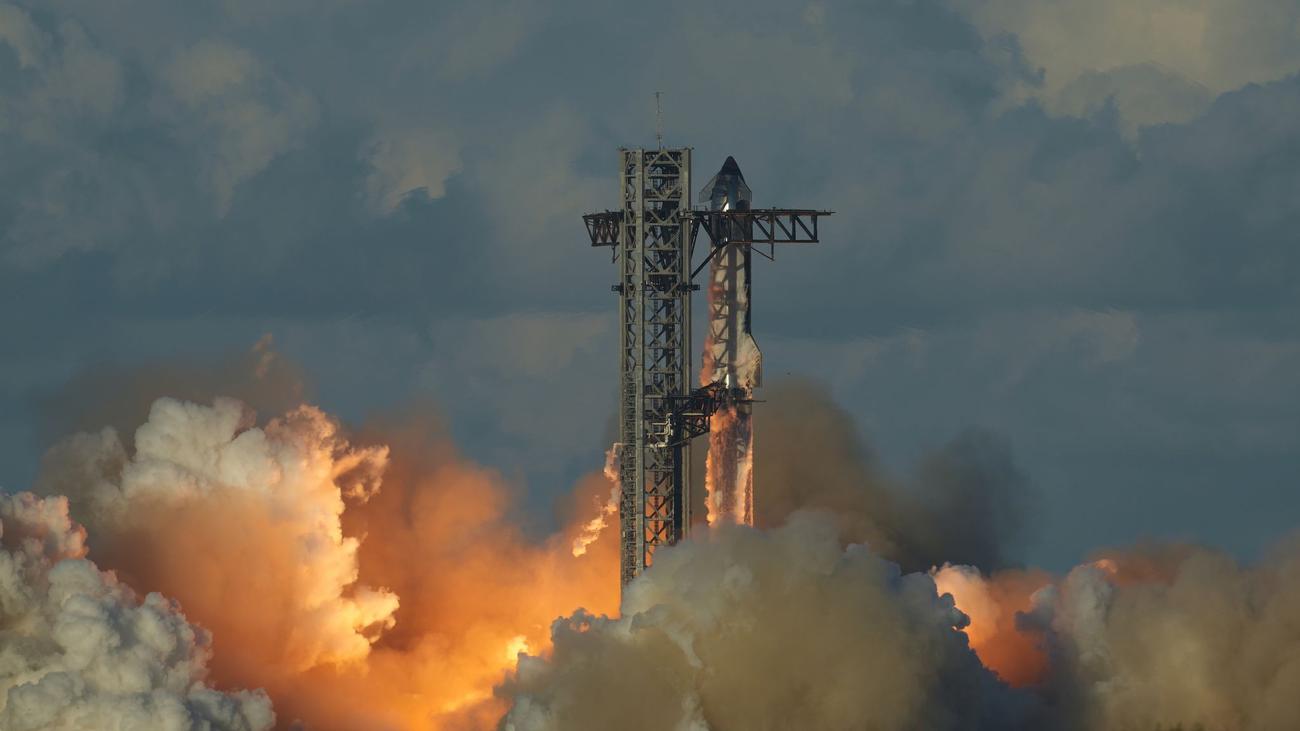 Weltraumfirma: Musks SpaceX will mit Milliardenverlusten an die Börse