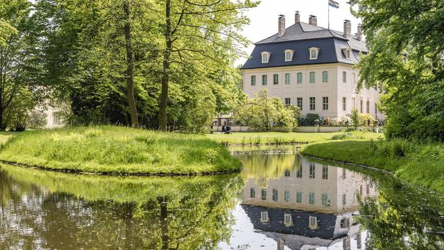 Jedes Jahr aufs Neue: Tausende Blumen werden im Park Branitz gepflanzt