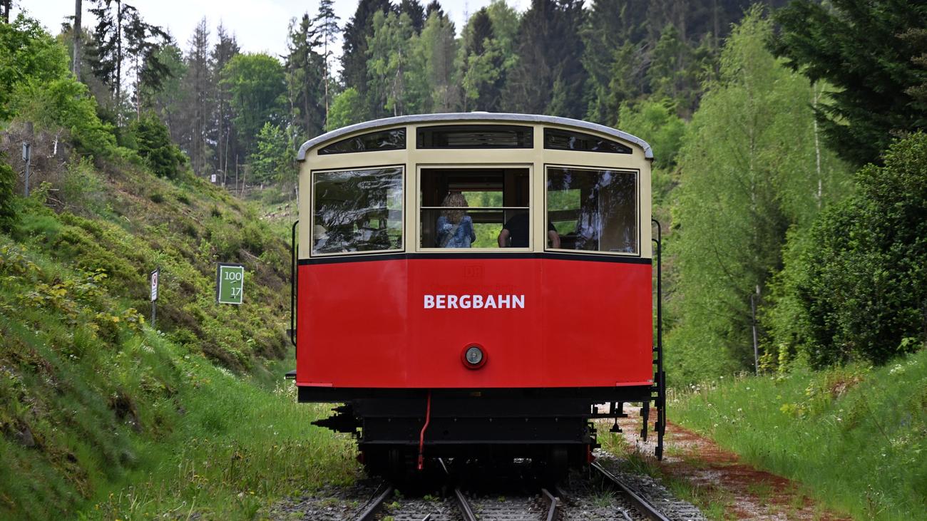 Beliebtes Touristenziel: Thüringer Bergbahn pausiert: Sanierung startet im Juli