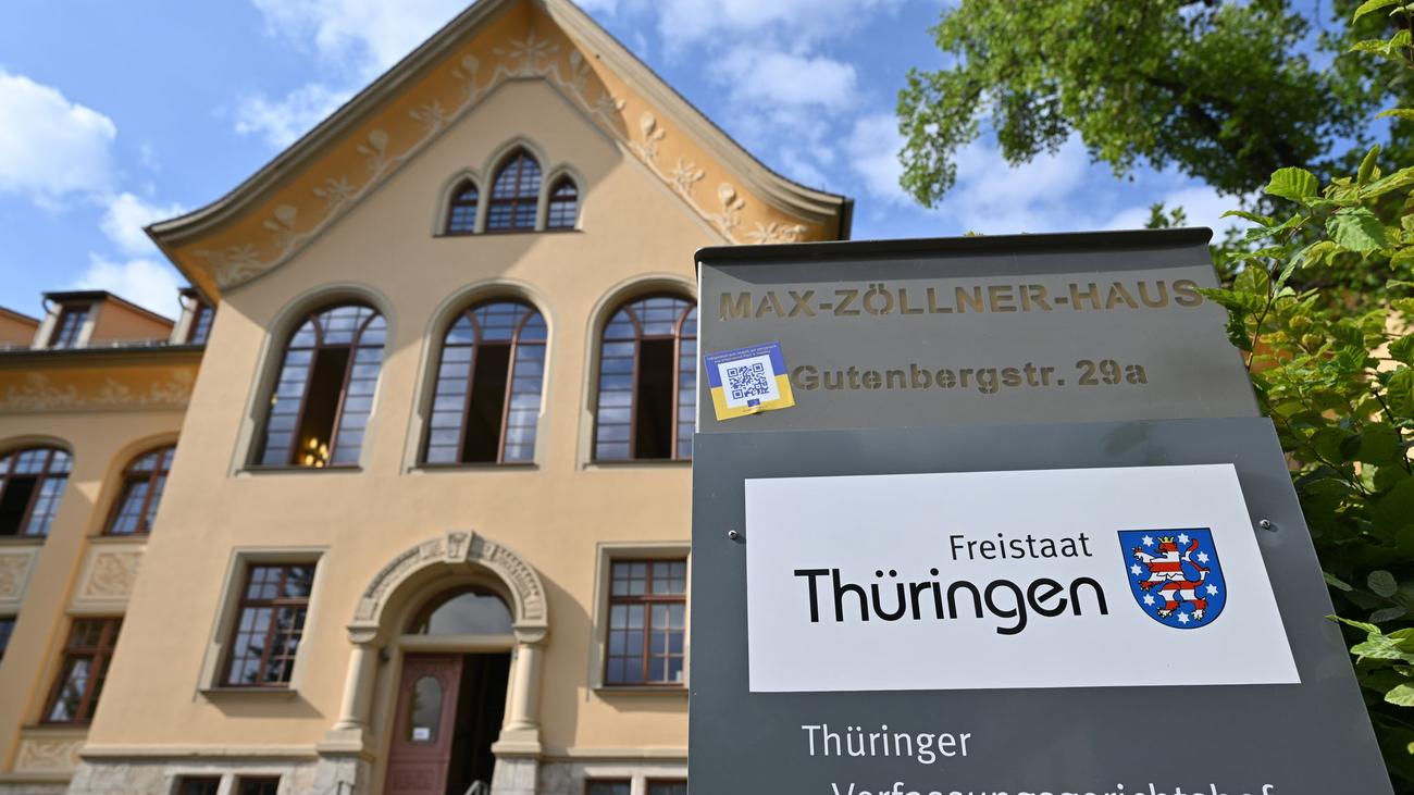 Neue Regeln im Gesetz: Verfassungsrichter dürfen trotz Höchstalters weitermachen